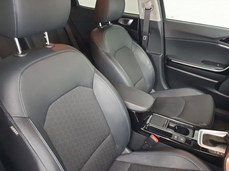 More views of Kia XCeed