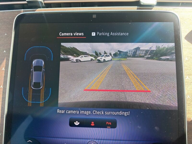 More views of Mercedes-Benz EQE