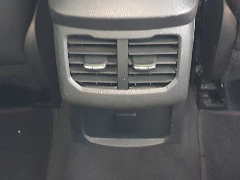 More views of Ford Mondeo