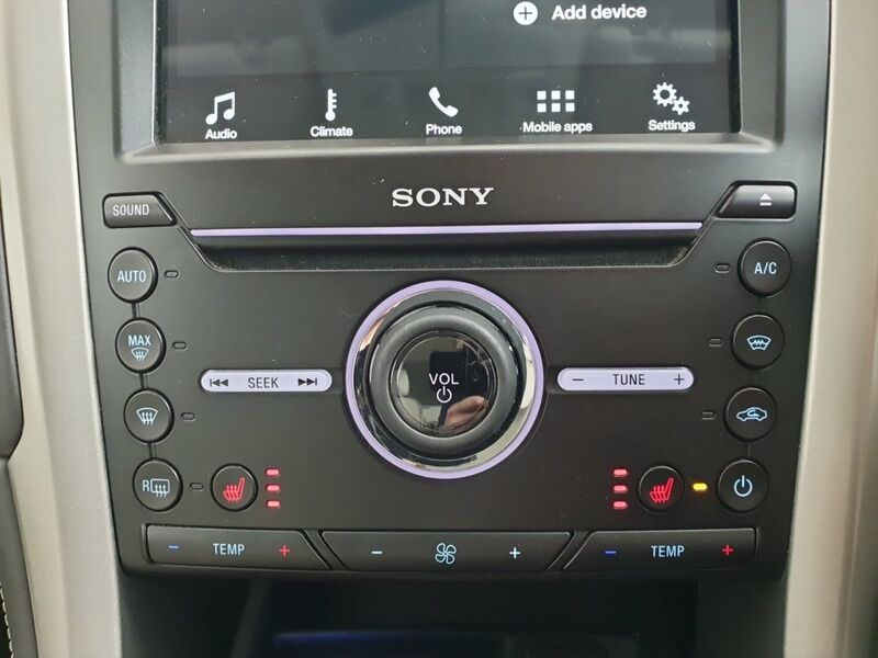 More views of Ford Mondeo