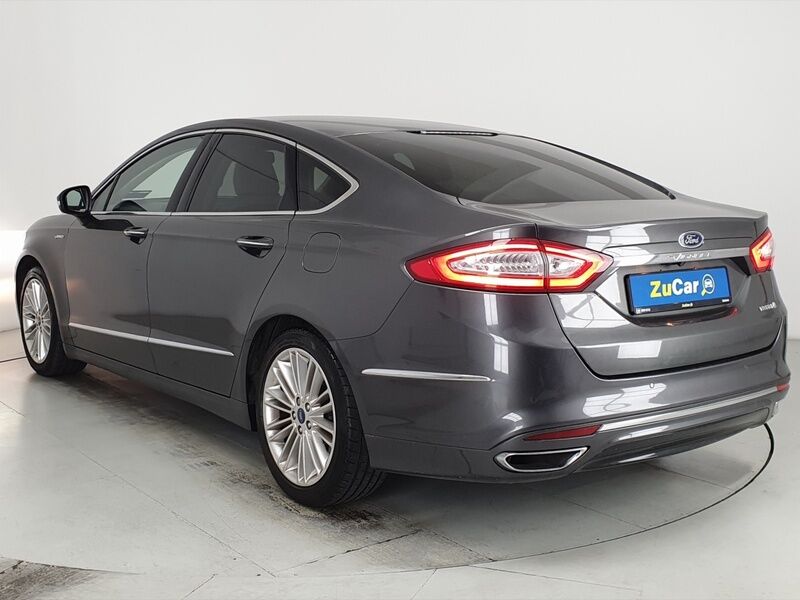 More views of Ford Mondeo