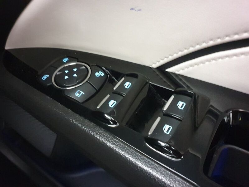 More views of Ford Mondeo