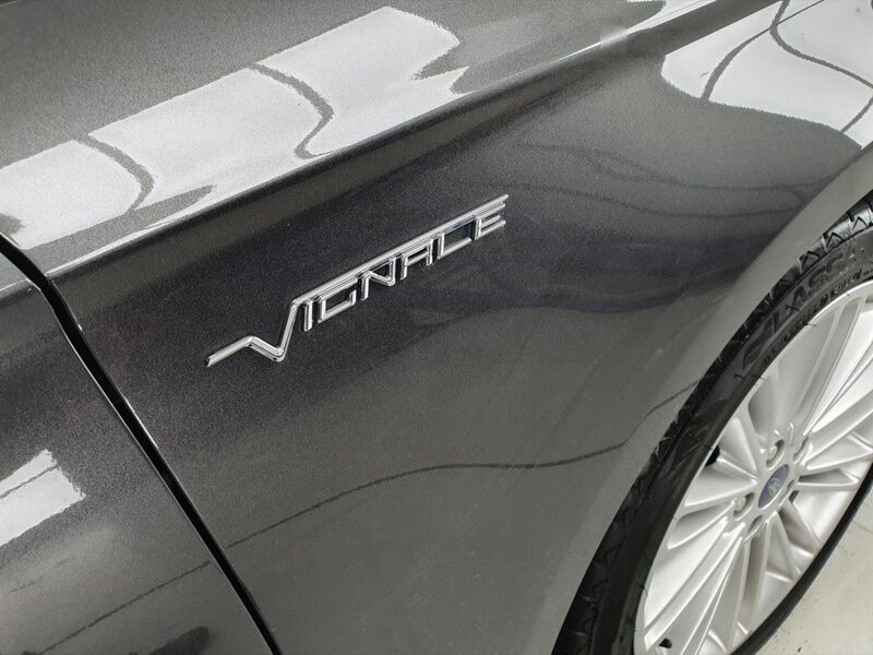 More views of Ford Mondeo