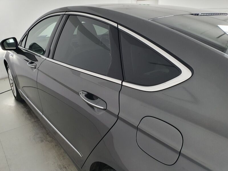 More views of Ford Mondeo