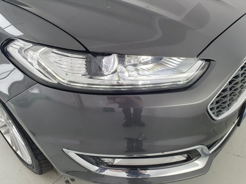 More views of Ford Mondeo