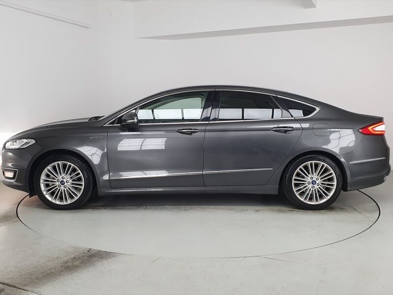 More views of Ford Mondeo