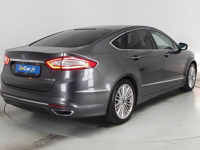 More views of Ford Mondeo