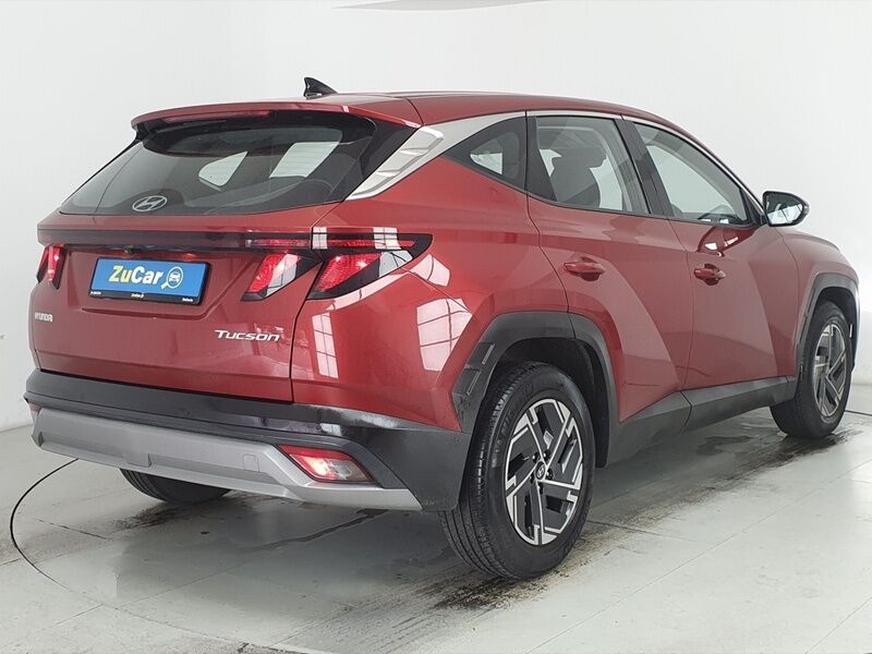 More views of Hyundai Tucson