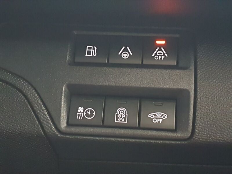 More views of Peugeot 3008