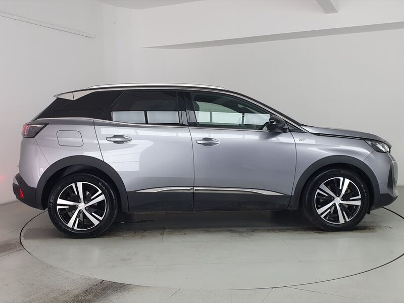 More views of Peugeot 3008