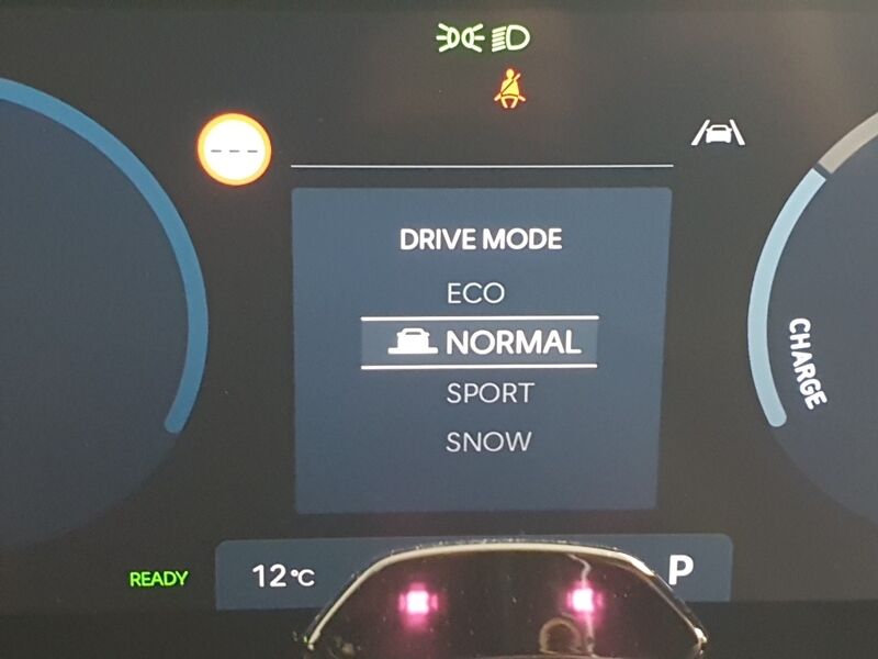 More views of Hyundai KONA