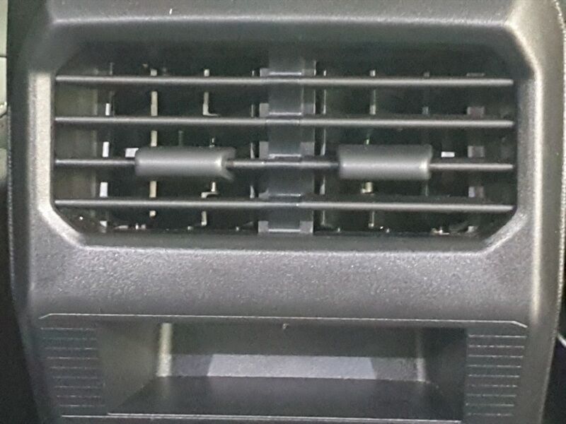 More views of Peugeot 3008