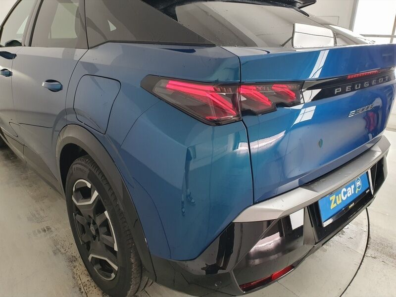 More views of Peugeot 3008