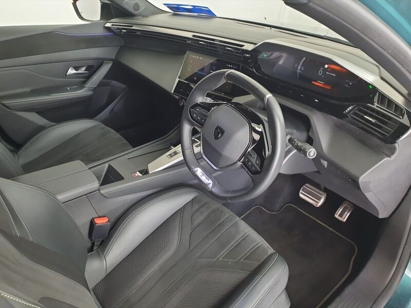 More views of Peugeot 308