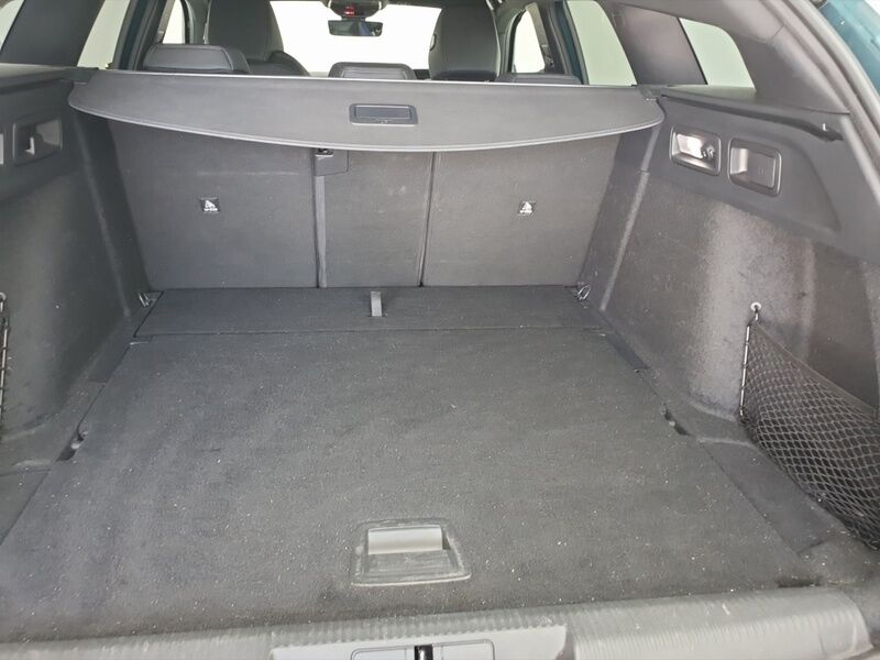 More views of Peugeot 308