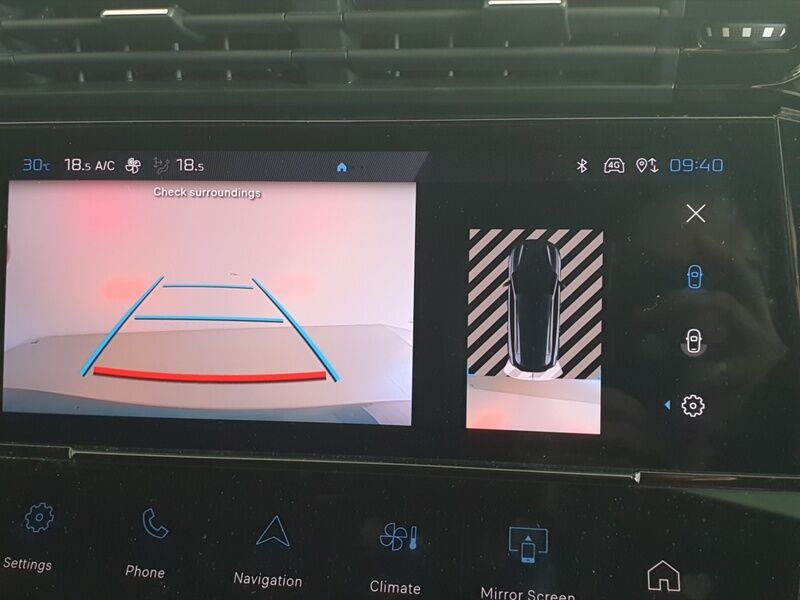 More views of Peugeot 308
