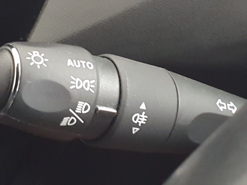 More views of Peugeot 308