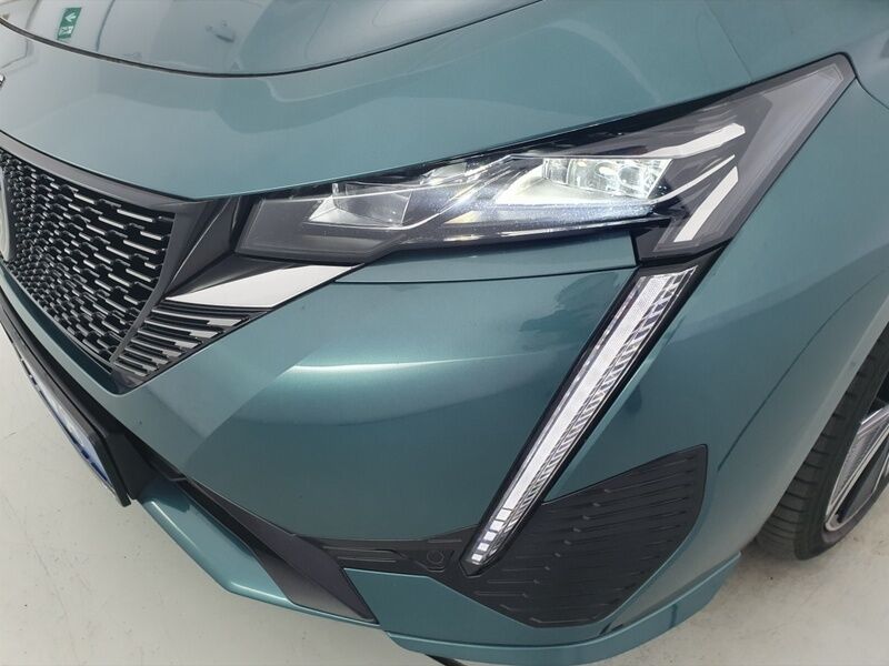 More views of Peugeot 308