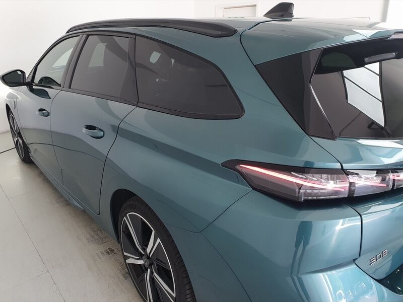 More views of Peugeot 308