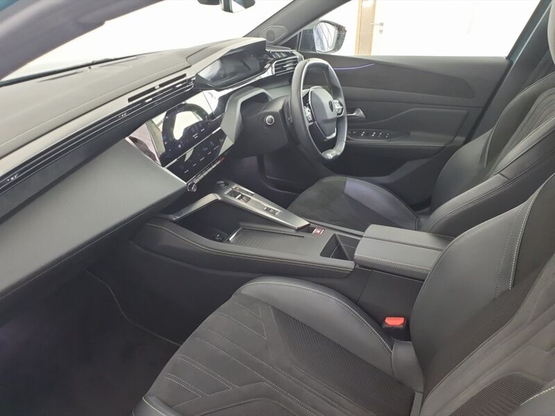 More views of Peugeot 308