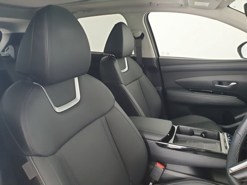 More views of Hyundai Tucson