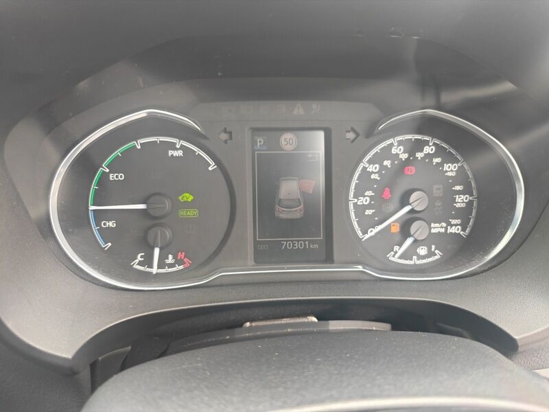 More views of Toyota Yaris