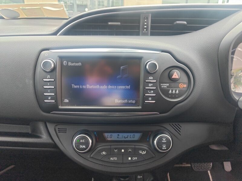 More views of Toyota Yaris