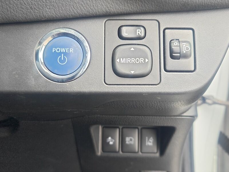 More views of Toyota Yaris