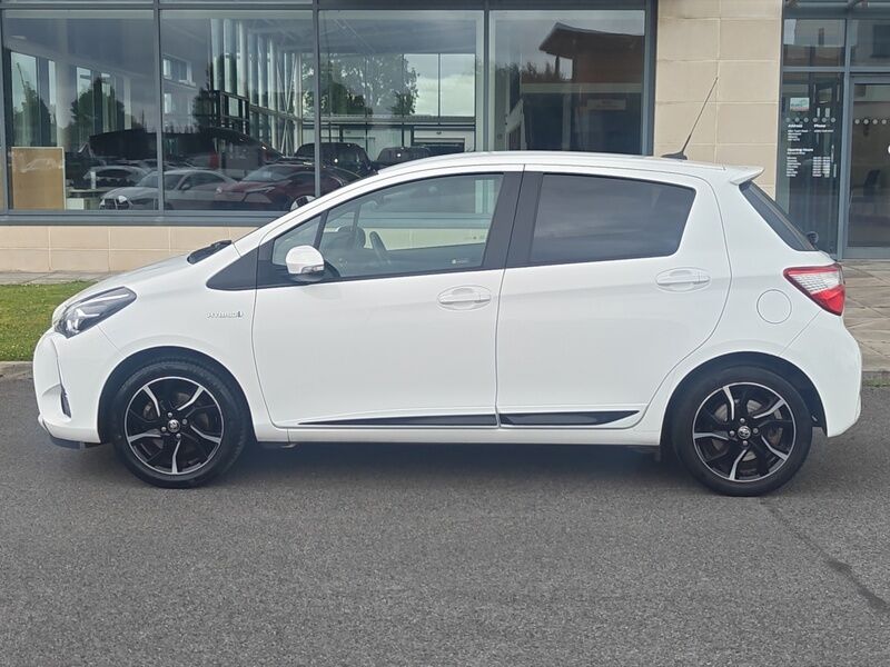 More views of Toyota Yaris