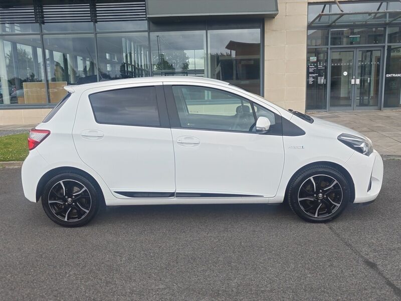 More views of Toyota Yaris