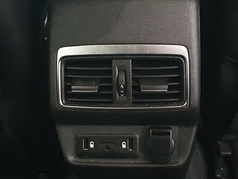 More views of Renault Koleos