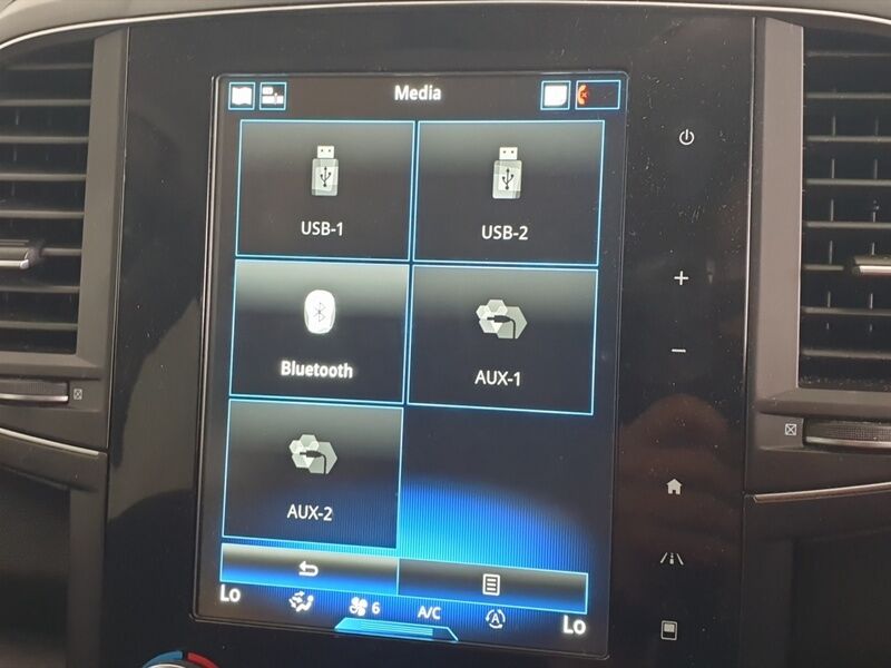 More views of Renault Koleos