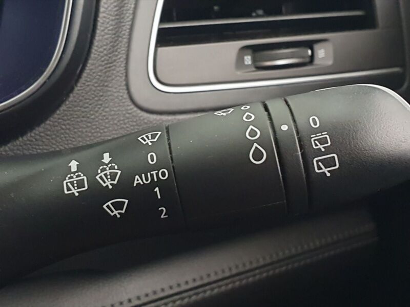More views of Renault Koleos