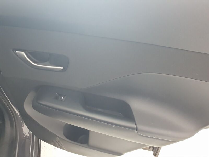 More views of Hyundai KONA