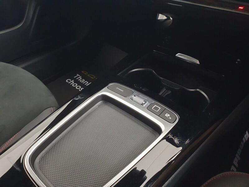 More views of Mercedes-Benz CLA