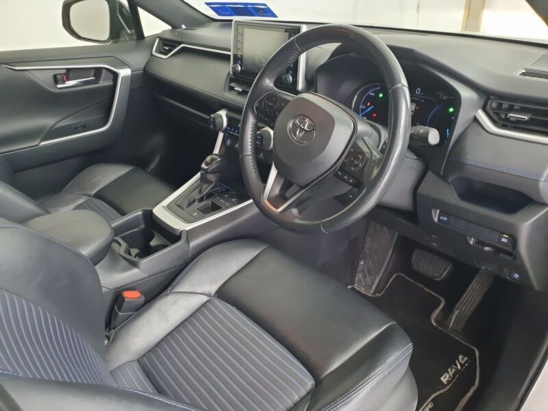 More views of Toyota RAV4