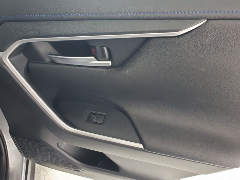 More views of Toyota RAV4