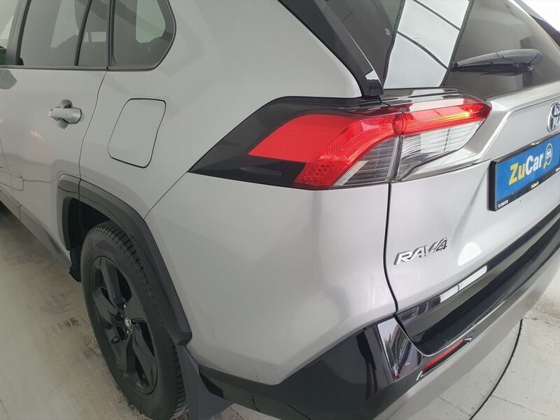 More views of Toyota RAV4