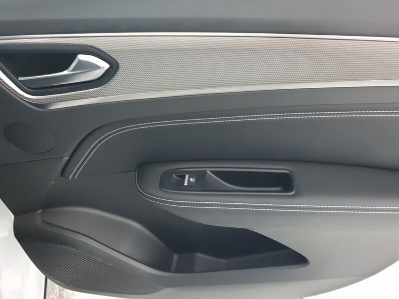 More views of Renault Arkana
