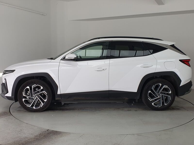 More views of Hyundai Tucson