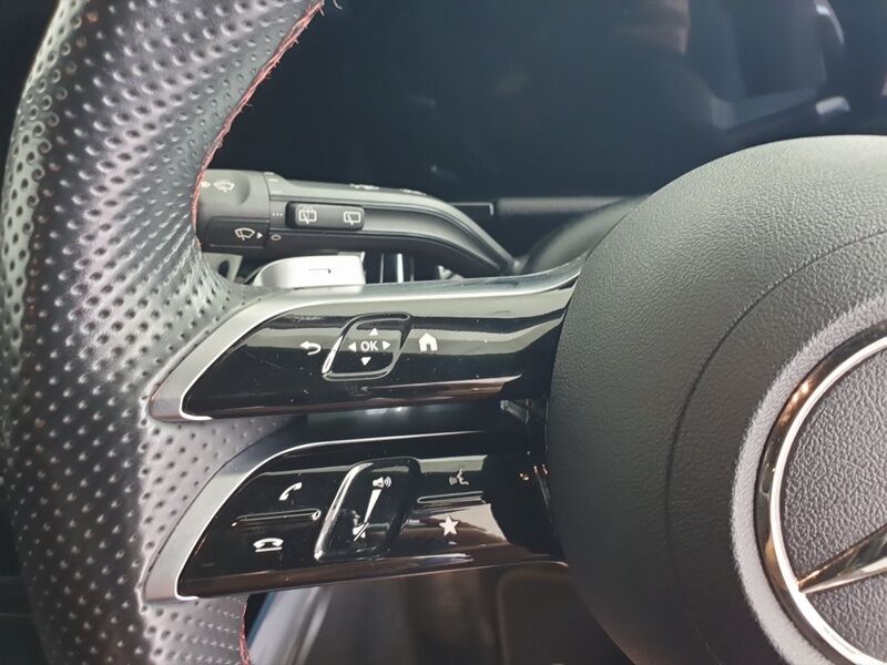 More views of Mercedes-Benz EQA