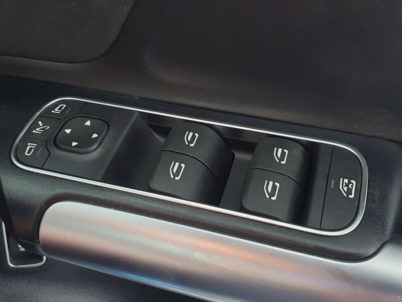 More views of Mercedes-Benz EQA