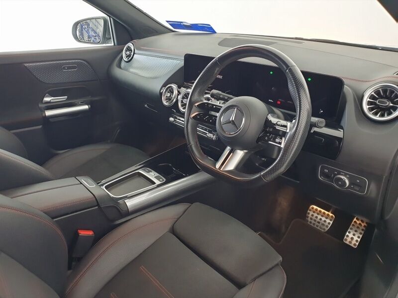 More views of Mercedes-Benz EQA