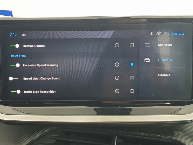 More views of Peugeot 2008