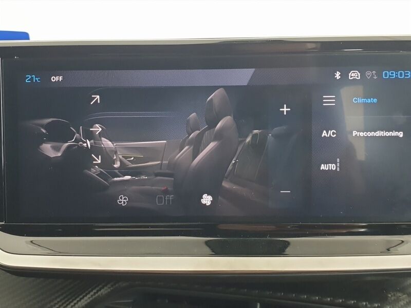 More views of Peugeot 2008