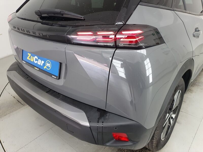 More views of Peugeot 2008