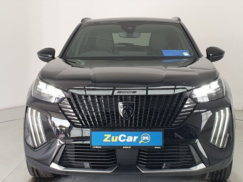More views of Peugeot 2008