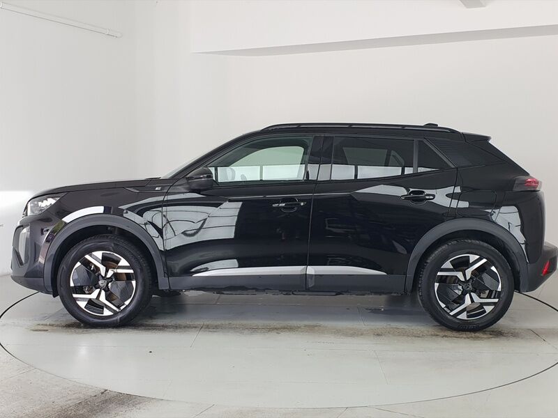 More views of Peugeot 2008