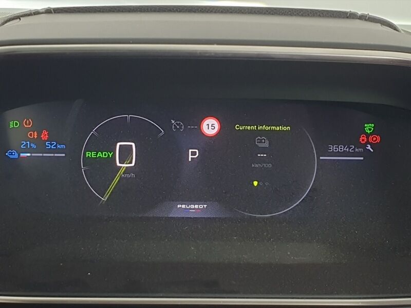 More views of Peugeot 2008
