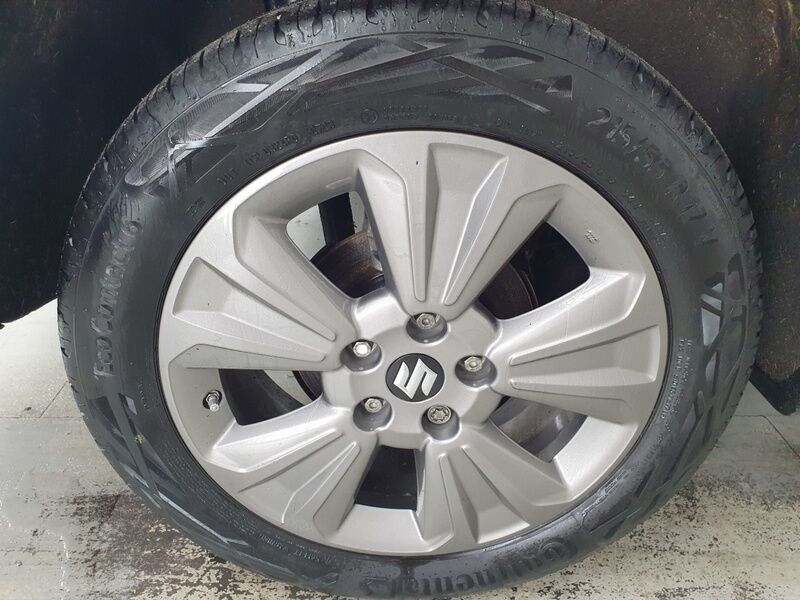 More views of Suzuki Vitara